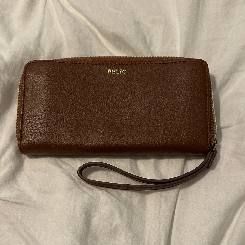 Relic Tan Leather Wristlet Strap